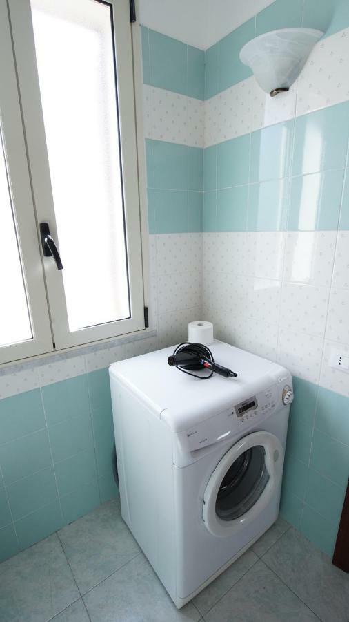 Casa Eleonora Apartment Кампофеличе ди Рокела Екстериор снимка